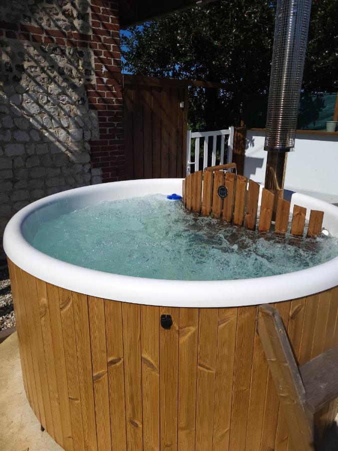 Au Bain Normand : Bain Nordique Et Detente. Goderville Εξωτερικό φωτογραφία